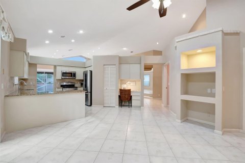 House in Boynton Beach, Florida 3 bedrooms, 210.33 sq.m. № 2378767 - photo 20