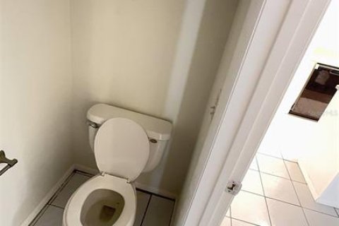 Touwnhouse à louer à Tampa, Floride: 2 chambres, 96.34 m2 № 1853335 - photo 12