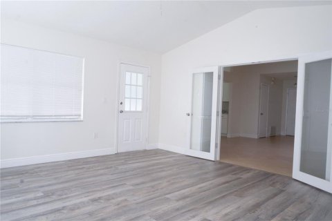 House in Kissimmee, Florida 2 bedrooms, 154.4 sq.m. № 2196691 - photo 4