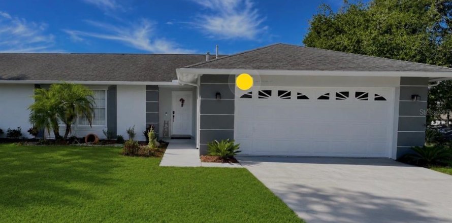 House in Kissimmee, Florida 2 bedrooms, 154.4 sq.m. № 2196691