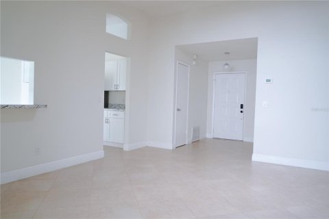 House in Kissimmee, Florida 2 bedrooms, 154.4 sq.m. № 2196691 - photo 7