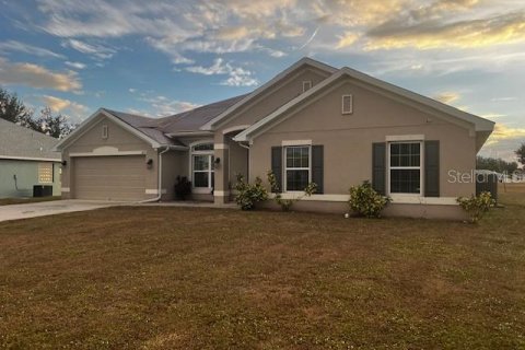 Villa ou maison à Punta Gorda, Floride 4 chambres, 284.84 m2 № 2106672