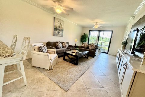 Copropriété à louer à Bradenton, Floride: 2 chambres, 104.14 m2 № 2416740 - photo 10