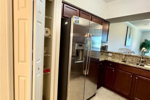 Copropriété à louer à Bradenton, Floride: 2 chambres, 104.14 m2 № 2416740 - photo 4