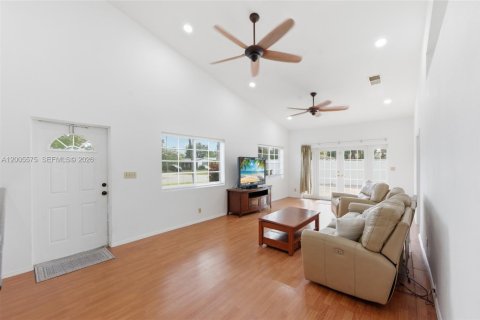 Casa en venta en Oakland Park, Florida, 4 dormitorios, 228.08 m2 № 2073274 - foto 4