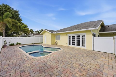 Casa en venta en Oakland Park, Florida, 4 dormitorios, 228.08 m2 № 2073274 - foto 19