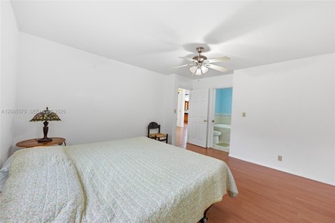 Casa en venta en Oakland Park, Florida, 4 dormitorios, 228.08 m2 № 2073274 - foto 21