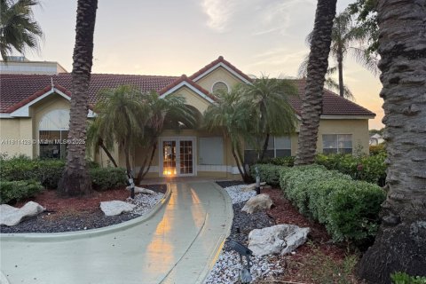 Condominio en alquiler en Sunrise, Florida, 1 dormitorio, 69.03 m2 № 1770580 - foto 17