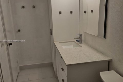 Condominio en alquiler en Sunrise, Florida, 1 dormitorio, 69.03 m2 № 1770580 - foto 7
