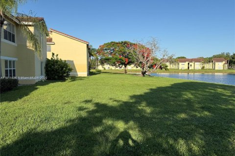 Condominio en alquiler en Sunrise, Florida, 1 dormitorio, 69.03 m2 № 1770580 - foto 15