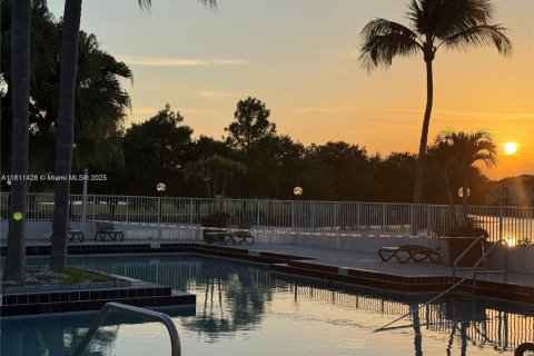 Condominio en alquiler en Sunrise, Florida, 1 dormitorio, 69.03 m2 № 1770580 - foto 21