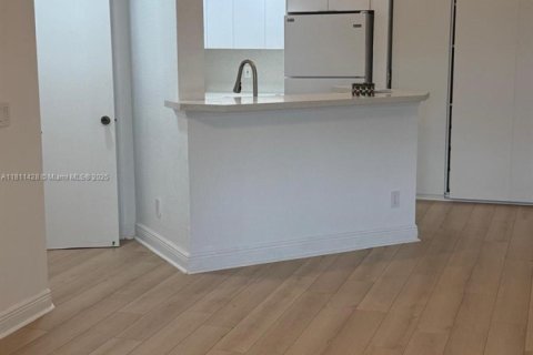 Condominio en alquiler en Sunrise, Florida, 1 dormitorio, 69.03 m2 № 1770580 - foto 25