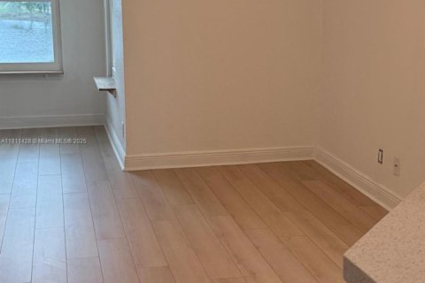 Condominio en alquiler en Sunrise, Florida, 1 dormitorio, 69.03 m2 № 1770580 - foto 30