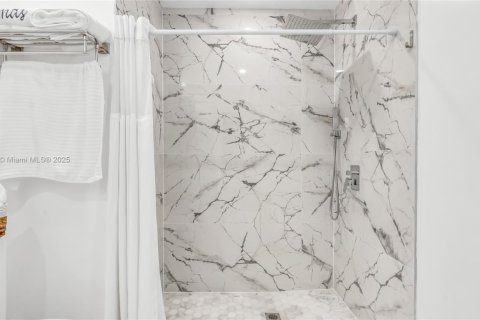 Casa en venta en Miami, Florida, 4 dormitorios, 152.08 m2 № 1846102 - foto 21