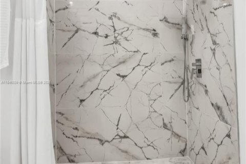 Casa en venta en Miami, Florida, 4 dormitorios, 152.08 m2 № 1846102 - foto 20