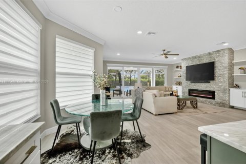 Villa ou maison à vendre à Port St. Lucie, Floride: 3 chambres, 201.32 m2 № 1947215 - photo 12