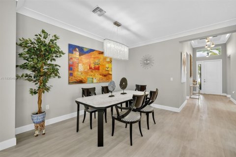 Villa ou maison à vendre à Port St. Lucie, Floride: 3 chambres, 201.32 m2 № 1947215 - photo 6