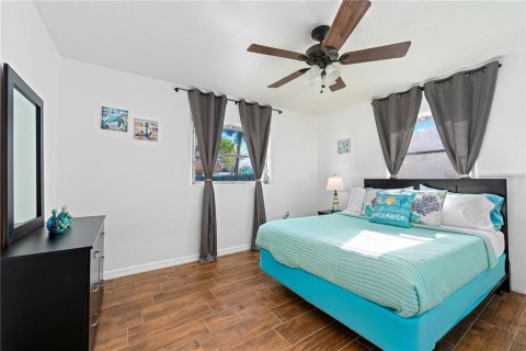 Villa ou maison à louer à New Smyrna Beach, Floride: 3 chambres, 145.86 m2 № 875139 - photo 10