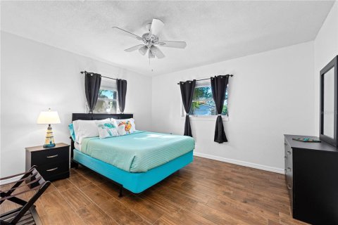 Villa ou maison à louer à New Smyrna Beach, Floride: 3 chambres, 145.86 m2 № 875139 - photo 2