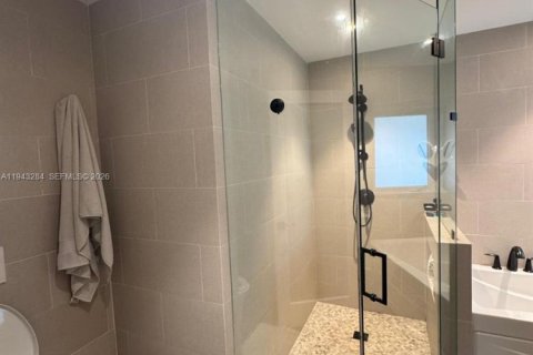 House in Weston, Florida 3 bedrooms, 169.92 sq.m. № 2002683 - photo 9