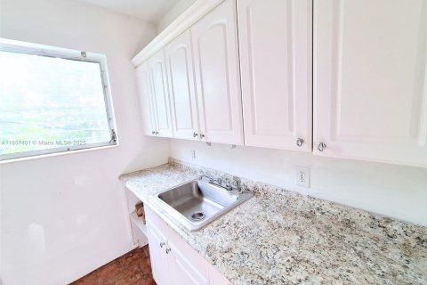 Copropriété à louer à Miami Beach, Floride: 1 chambre, 65.03 m2 № 1963134 - photo 11