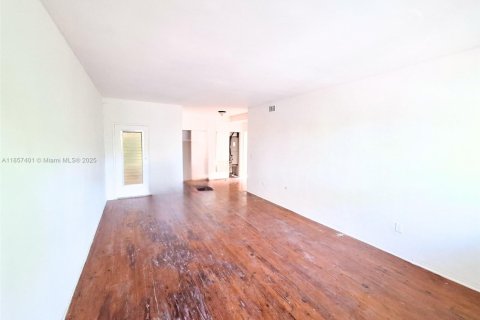 Copropriété à louer à Miami Beach, Floride: 1 chambre, 65.03 m2 № 1963134 - photo 8