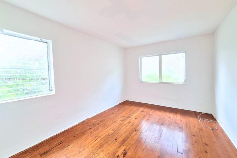 Copropriété à louer à Miami Beach, Floride: 1 chambre, 65.03 m2 № 1963134 - photo 4