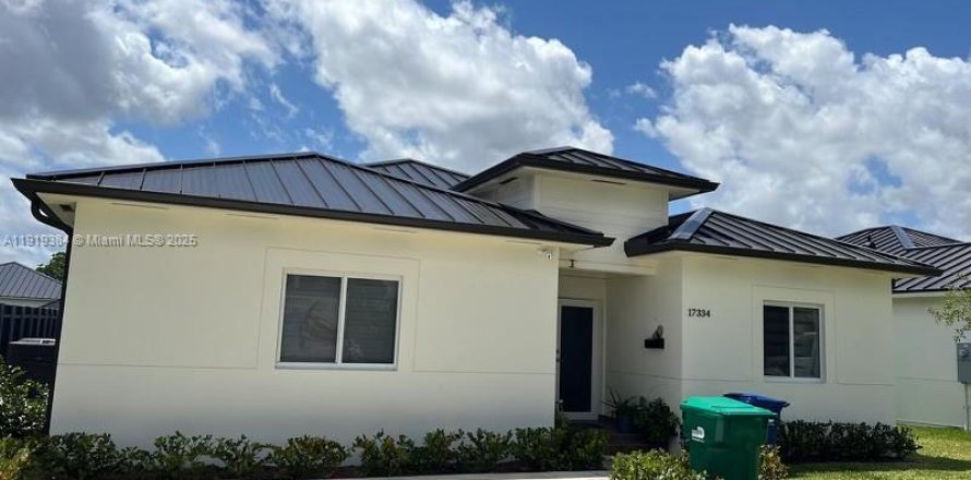 Casa en Homestead, Florida 5 dormitorios, 180.04 m2 № 1974869