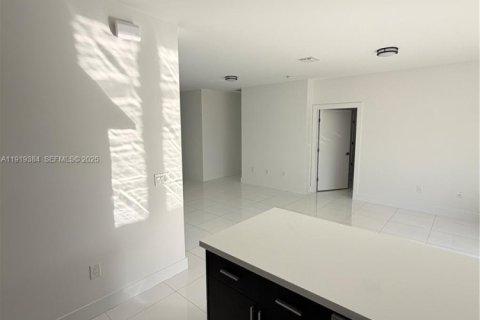 Купить виллу или дом в Хомстед, Флорида 5 спален, 180.04м2, № 1974869 - фото 20