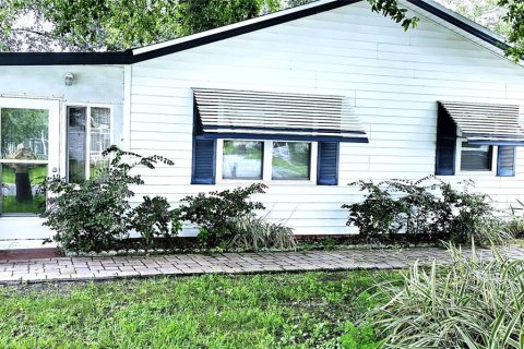 Купить виллу или дом в Те-Виллиджис, Флорида 8 комнат, 115.94м2, № 1843903 - фото 2