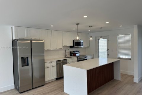 Condominio en Dania Beach, Florida, 1 dormitorio  № 2056404