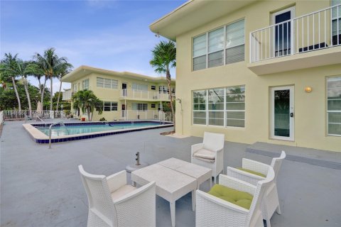 Copropriété à louer à Miami Beach, Floride: 2 chambres, 100.24 m2 № 1999736 - photo 25