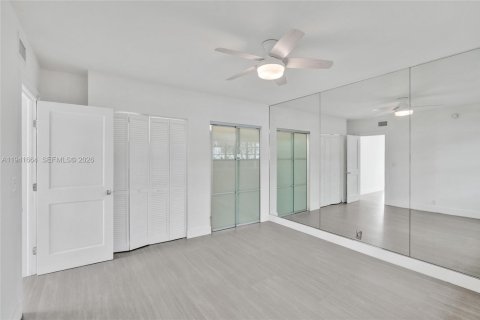 Copropriété à louer à Miami Beach, Floride: 2 chambres, 100.24 m2 № 1999736 - photo 12