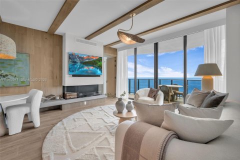 Condominio en venta en Pompano Beach, Florida, 2 dormitorios № 2000793 - foto 3