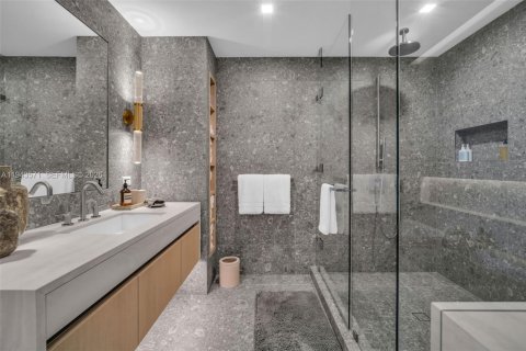 Condominio en venta en Pompano Beach, Florida, 2 dormitorios № 2000793 - foto 11