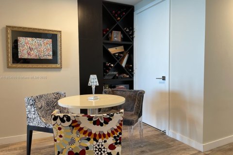 Снять в аренду кондоминиум в Майами, Флорида 2 спальни, 106.93м2, № 1875670 - фото 8