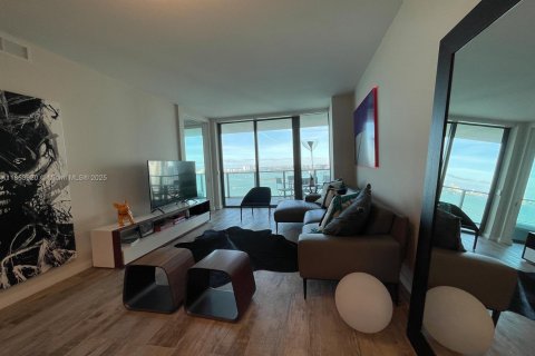 Снять в аренду кондоминиум в Майами, Флорида 2 спальни, 106.93м2, № 1875670 - фото 9