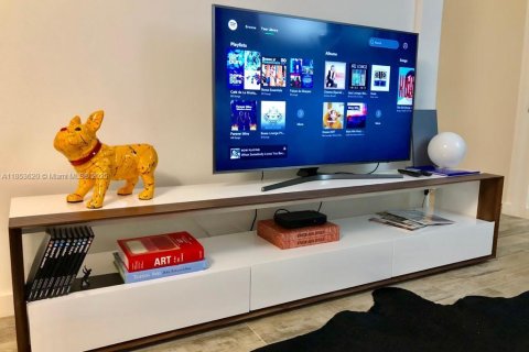 Снять в аренду кондоминиум в Майами, Флорида 2 спальни, 106.93м2, № 1875670 - фото 28