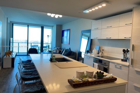 Снять в аренду кондоминиум в Майами, Флорида 2 спальни, 106.93м2, № 1875670 - фото 4