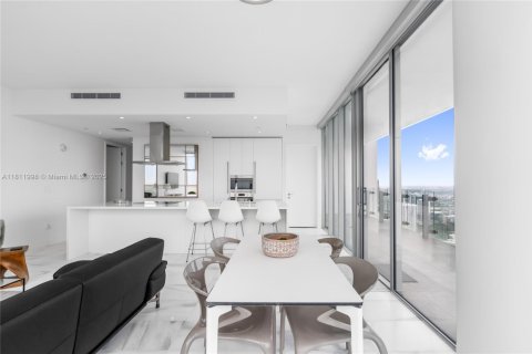 Copropriété à louer à Miami, Floride: 2 chambres, 105.35 m2 № 1943081 - photo 17