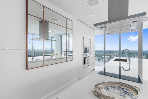 Copropriété à louer à Miami, Floride: 2 chambres, 105.35 m2 № 1943081 - photo 3