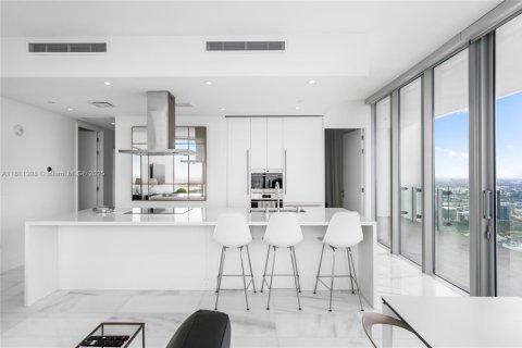 Copropriété à louer à Miami, Floride: 2 chambres, 105.35 m2 № 1943081 - photo 4