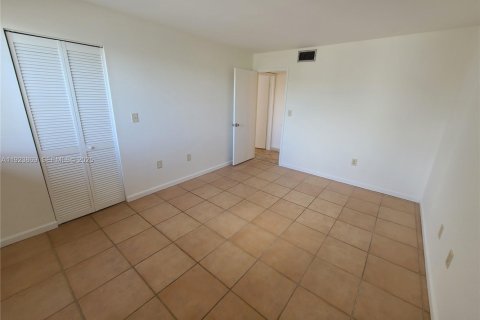 Снять в аренду кондоминиум в Майами, Флорида 2 спальни, 93.37м2, № 1982882 - фото 20