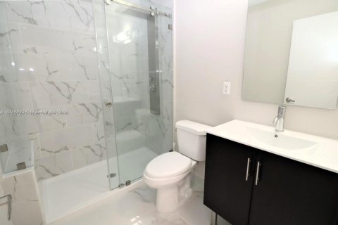 Townhouse in Homestead, Florida 4 bedrooms, 133.22 sq.m. № 1470839 - photo 19