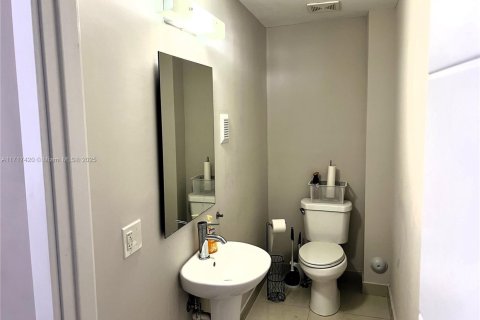 Townhouse in Homestead, Florida 4 bedrooms, 133.22 sq.m. № 1470839 - photo 11