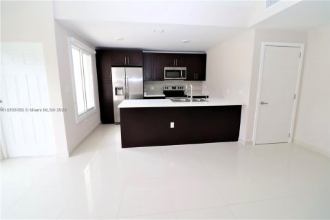 Townhouse in Homestead, Florida 4 bedrooms, 133.22 sq.m. № 1470839 - photo 8