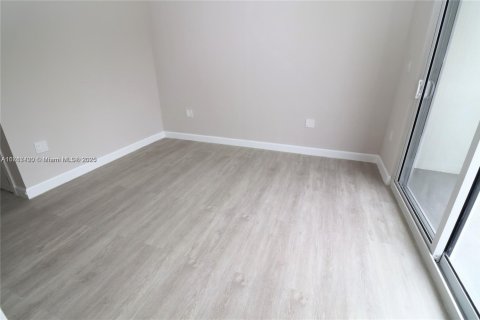 Townhouse in Homestead, Florida 4 bedrooms, 133.22 sq.m. № 1470839 - photo 16