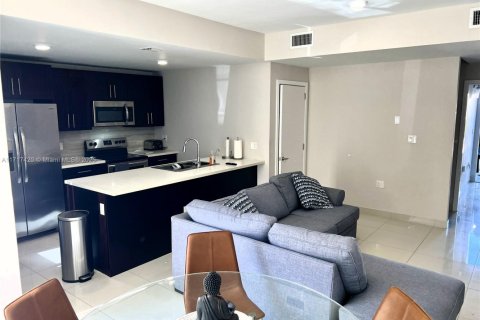 Townhouse in Homestead, Florida 4 bedrooms, 133.22 sq.m. № 1470839 - photo 7