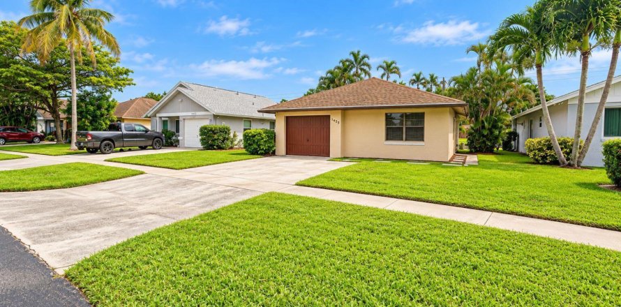 Casa en West Palm Beach, Florida 2 dormitorios, 109.62 m2 № 2412333