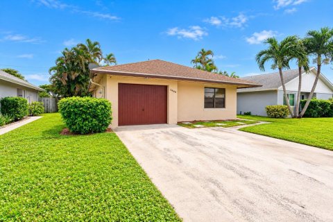 Casa en venta en West Palm Beach, Florida, 2 dormitorios, 109.62 m2 № 2412333 - foto 5